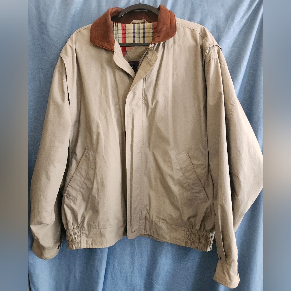 Gant Men's Beige Jacket with Brown Collar Vintage Size LARGE